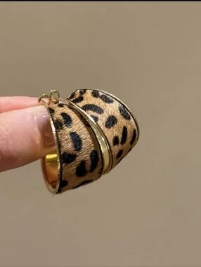 Leopard Print "Calf Hair" Women Hoop Earrings.